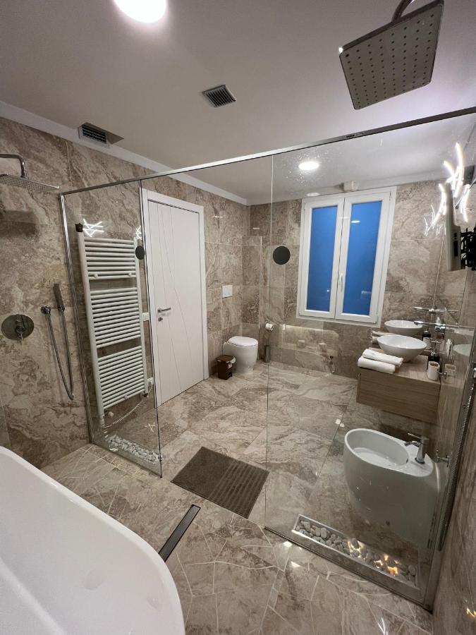 Luxury 1 Al Duomo Di Parma Apartment Ngoại thất bức ảnh