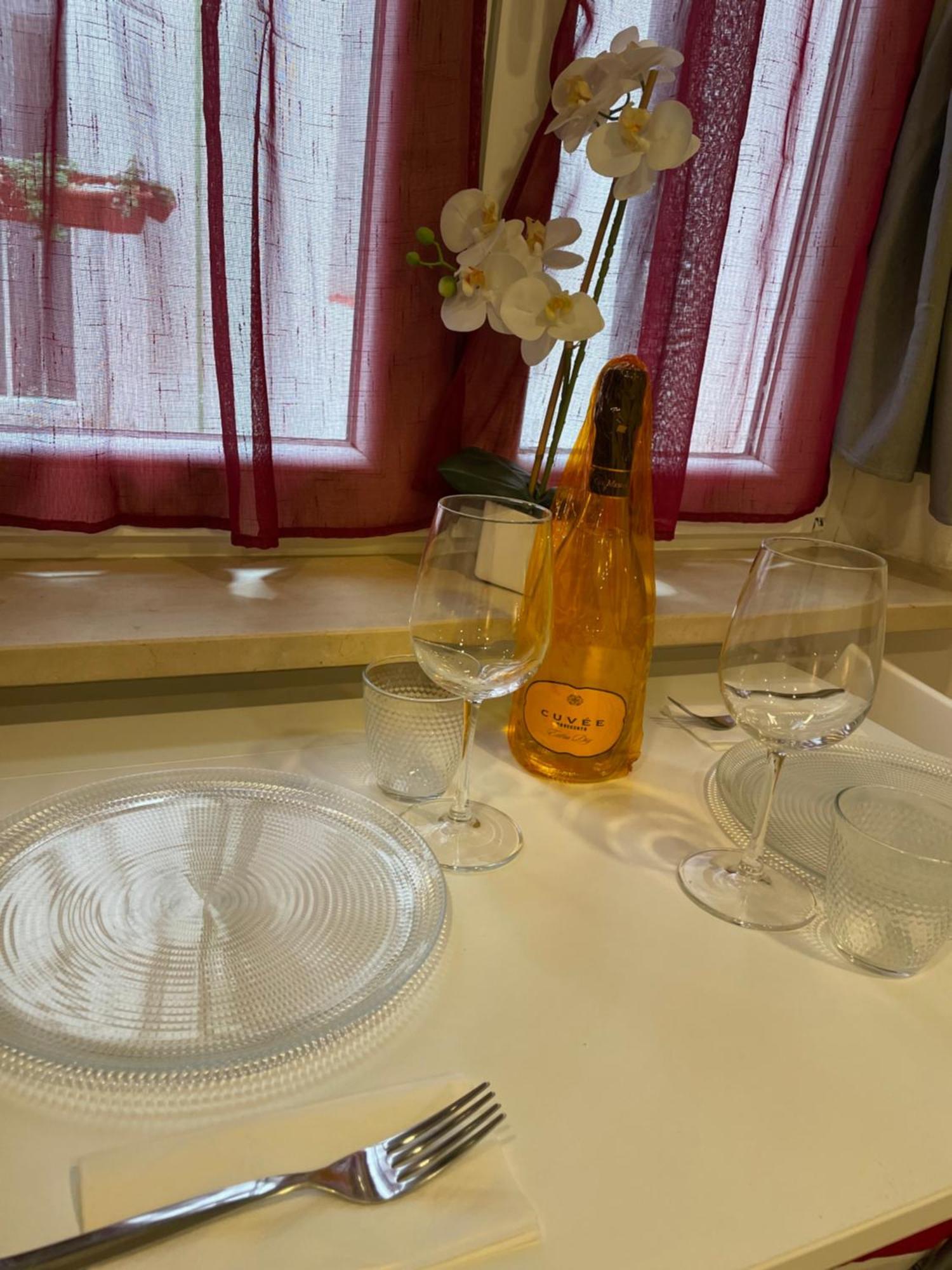 Luxury 1 Al Duomo Di Parma Apartment Ngoại thất bức ảnh